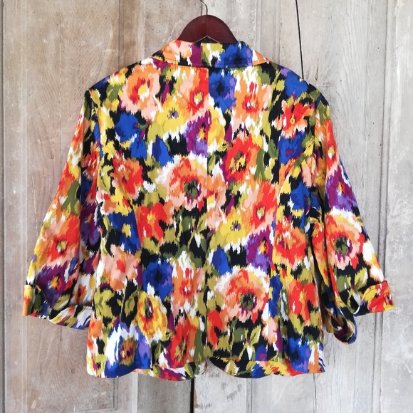 Bright Abstract Floral Blazer - Picture 6 of 8